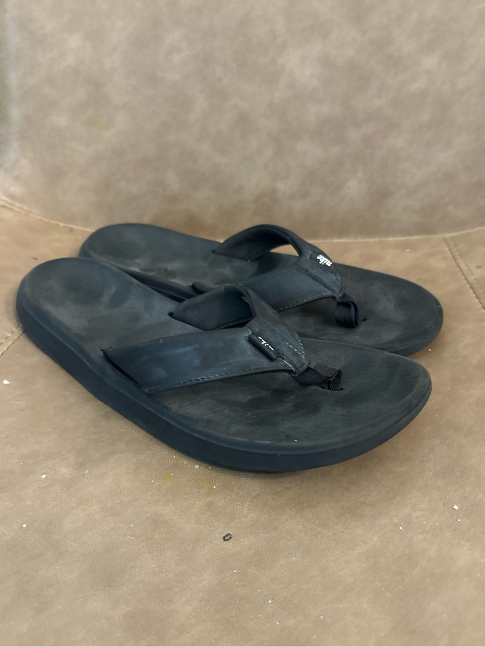Nike black flip flop sandals shoes size 7